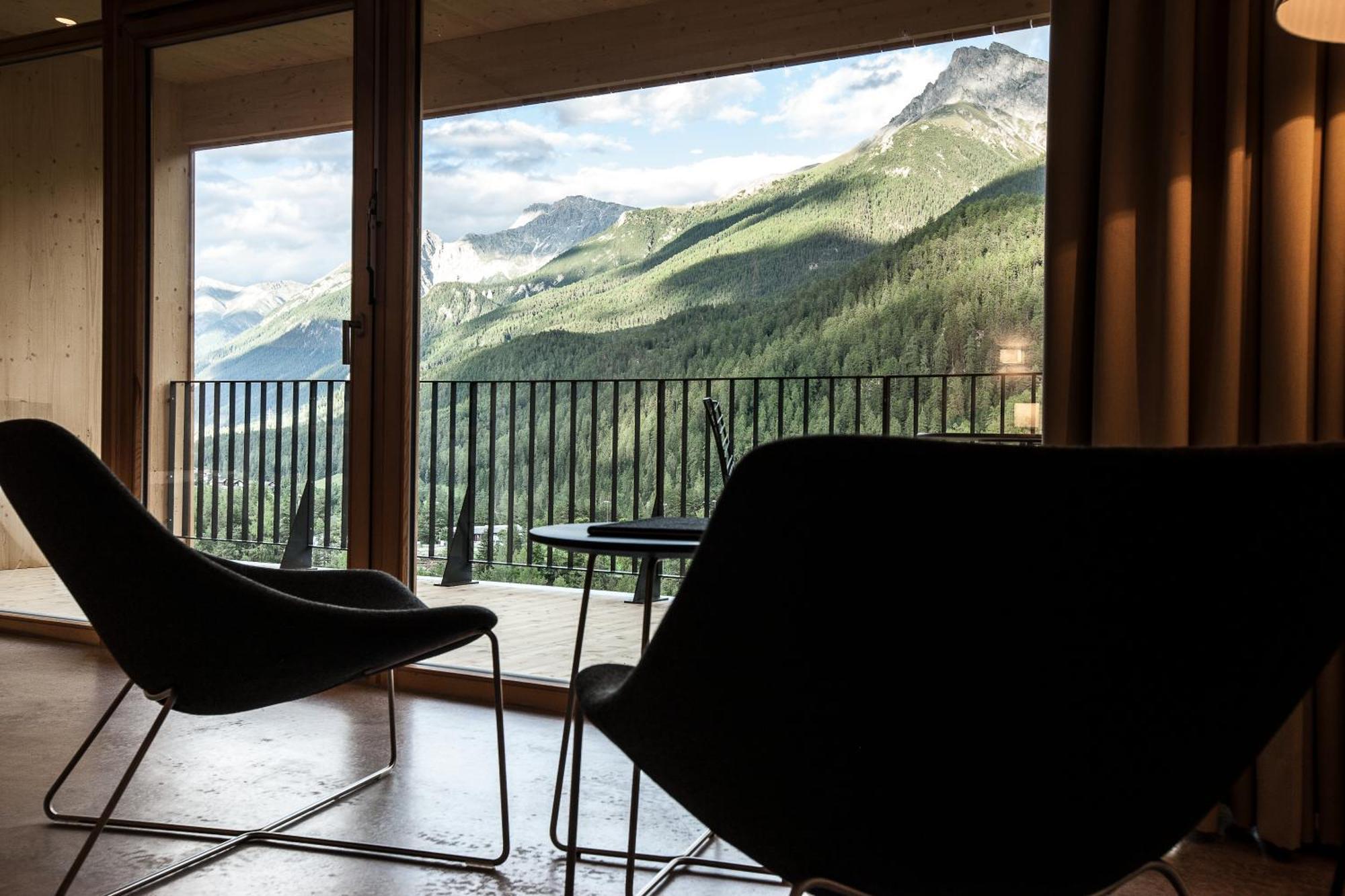 Hotel Arnica Scuol - Adults Only Quarto foto