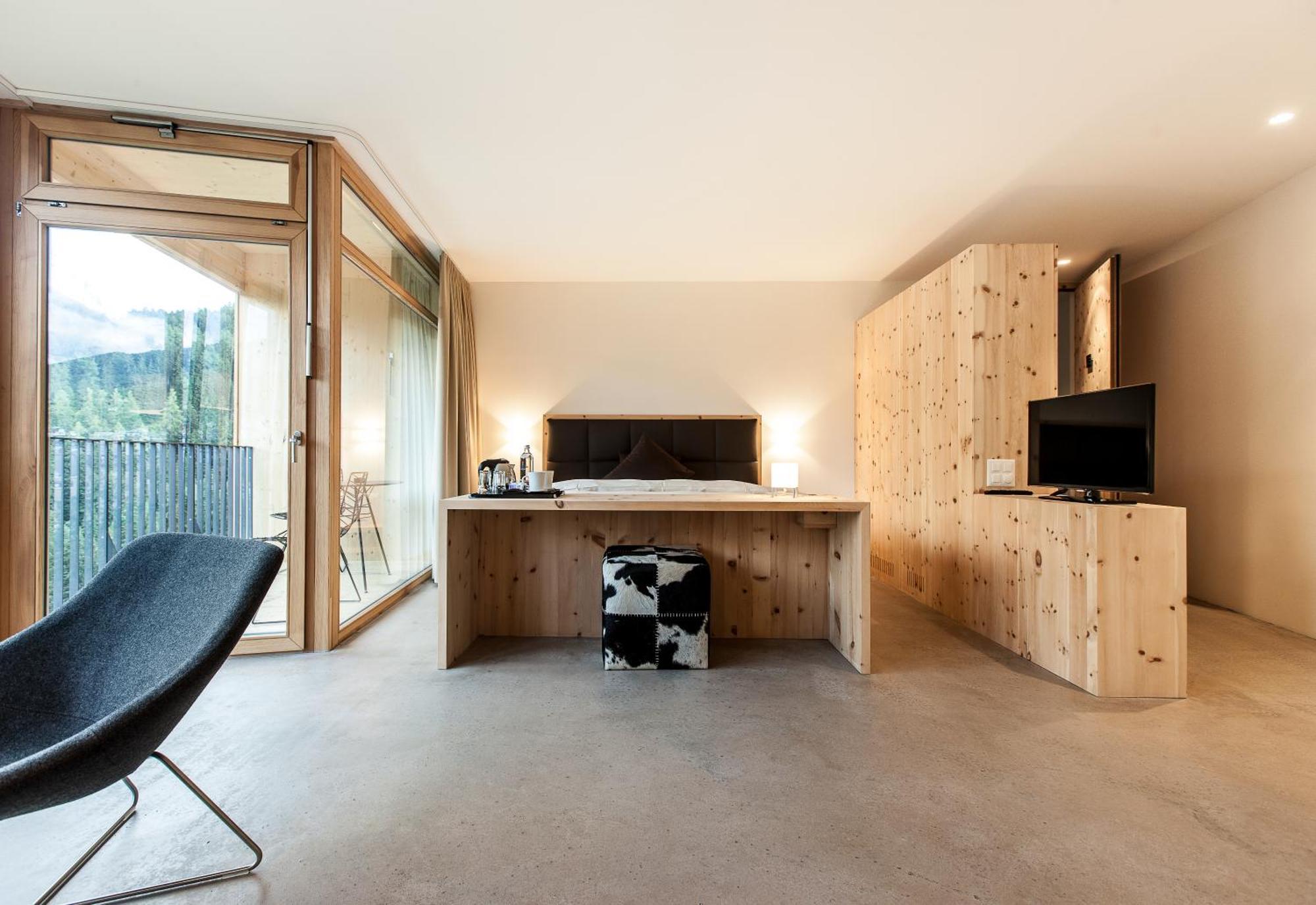 Hotel Arnica Scuol - Adults Only Quarto foto